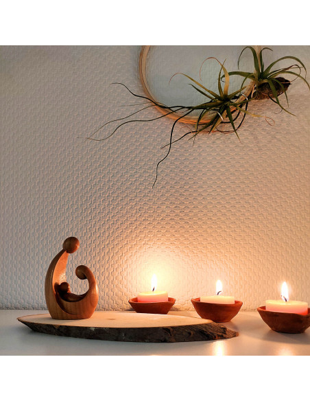 Handgesneden mini kerststal