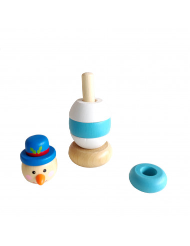 Stapeltoren sneeuwpop